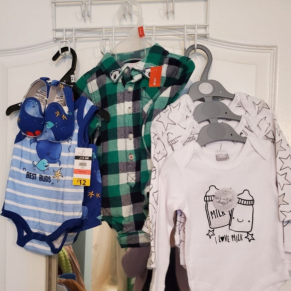 Boys size 0-3, 3-6 and 6-12 month clothing. - Picture 2 of 6